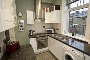 15 crown st brighouse 6 sm.jpg